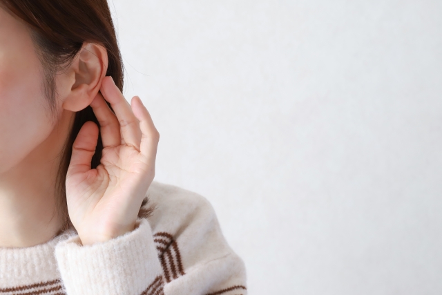 耳のマッサージ＝リフレクソロジー